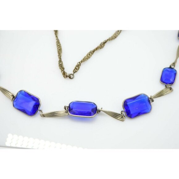 Blue Plastic Rhinestone Graduated Chain Link Art - Picture 5 of 5